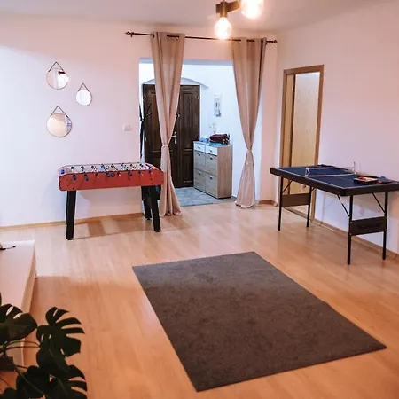 דירה Spacious 8-person In The Heart Of פראג