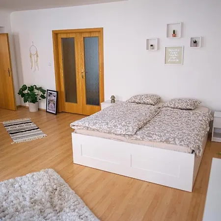 Spacious 8-person In The Heart Of