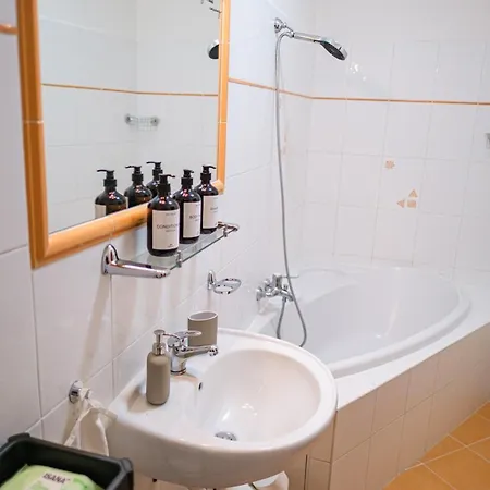 Spacious 8-person In The Heart Of *
