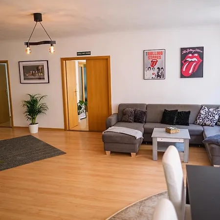 Spacious 8-person In The Heart Of Apartment Prague